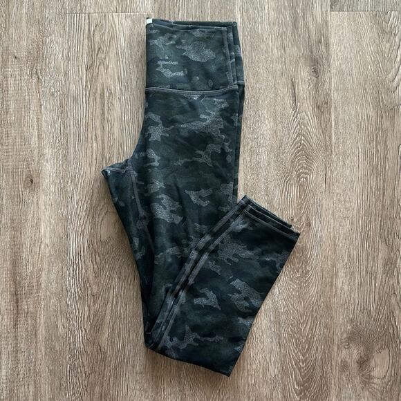 Fabletics Define PowerHold High Waisted 7/8 Leggings Charcoal Camo Size XS - Picture 1 of 6